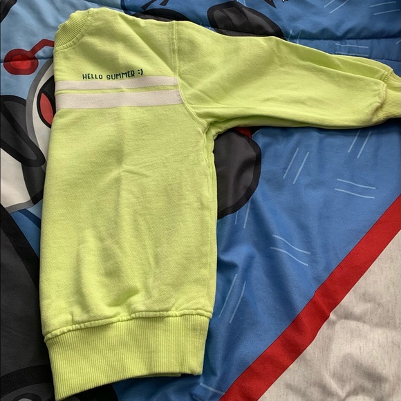 Boys Zara sweater. Bought in Spain. Size 6. - Picture 4 of 4